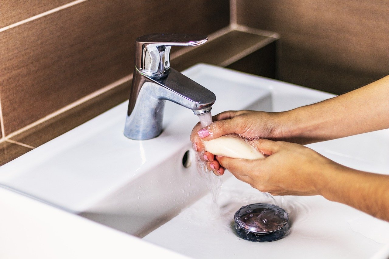 Soap Sink Hands Hygiene Bathroom  - robergo12 / Pixabay