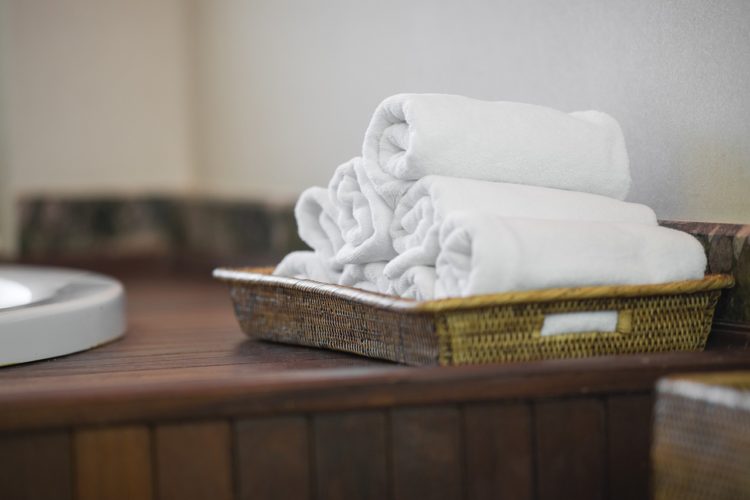 Towel White Cleaning Hygiene - Engin_Akyurt / Pixabay