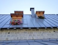 Roof Window Flowers Geranium  - efes / Pixabay