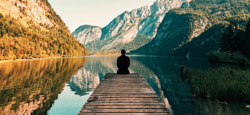 Mountains Lake Boardwalk Platform  - Candid_Shots / Pixabay