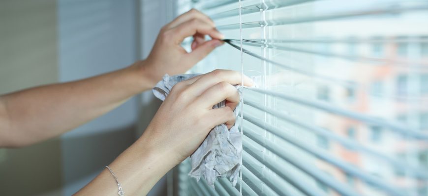 Blinds Hands Cleaning Female Clean  - Khaligo / Pixabay